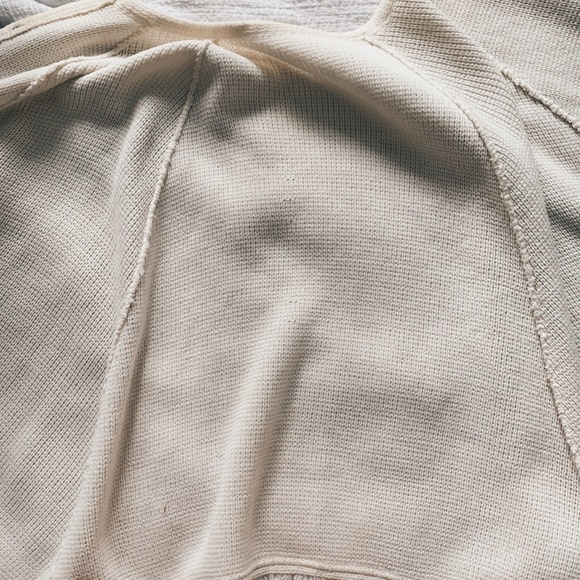 VINTAGE Knit Poncho Brass Hardware, Small - Picture 11 of 11